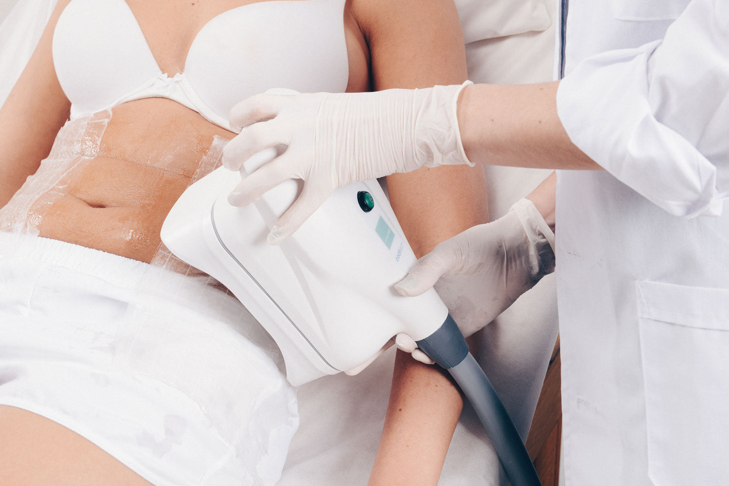 Cryo 360-behandling i rolige omgivelser hos Golden Beauty